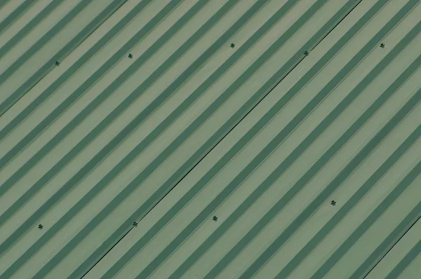 Metal-Roofing-on-a-Flat-Roof