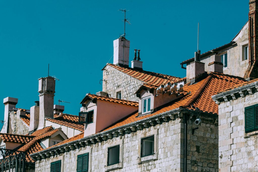 What Are the Historic Roofing Styles in Argyle, TX